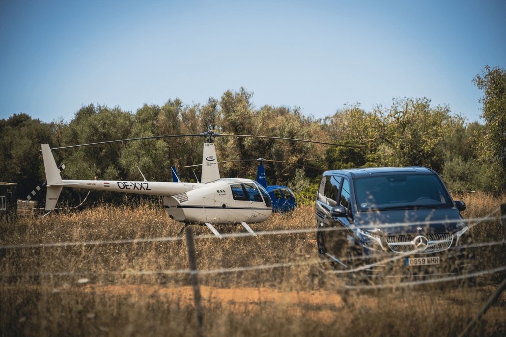 heli-and-car